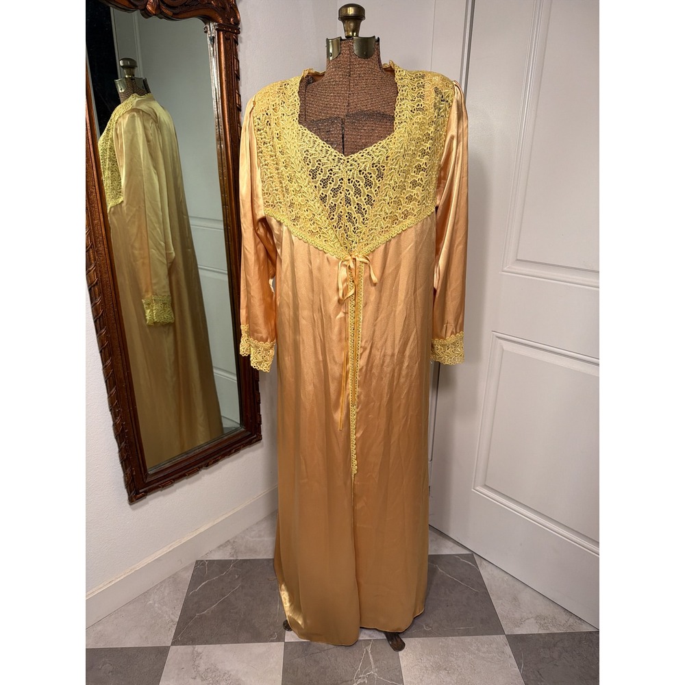 Vintage Gold Satin Lace Trim Nightgown and Robe Set 2 Piece Maxi Lingerie Set